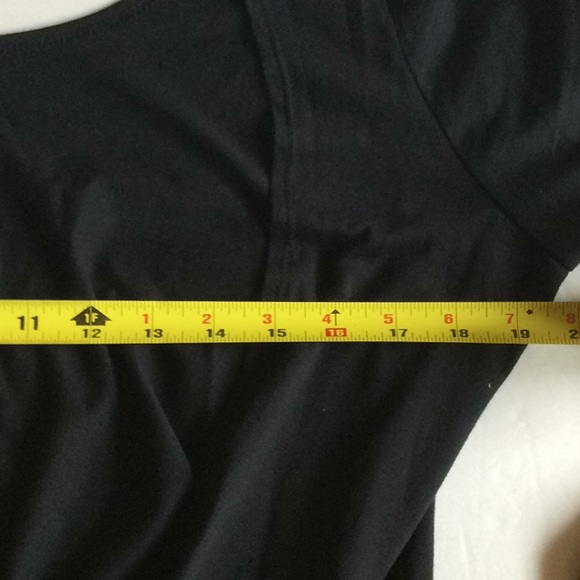 Fabletics open back NWT top L - Picture 4 of 5